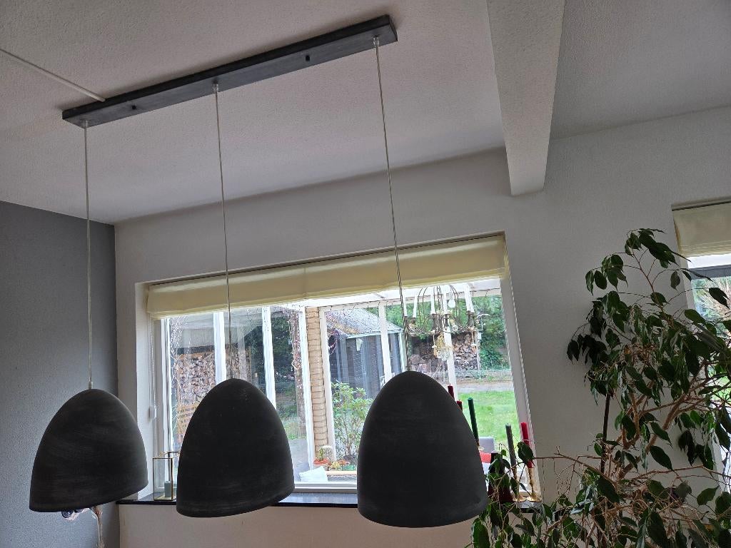 Mooie 3-ledige hanglamp, Huis en Inrichting, Lampen | Hanglampen, Ophalen, Gebruikt, 50 tot 75 cm, Metaal