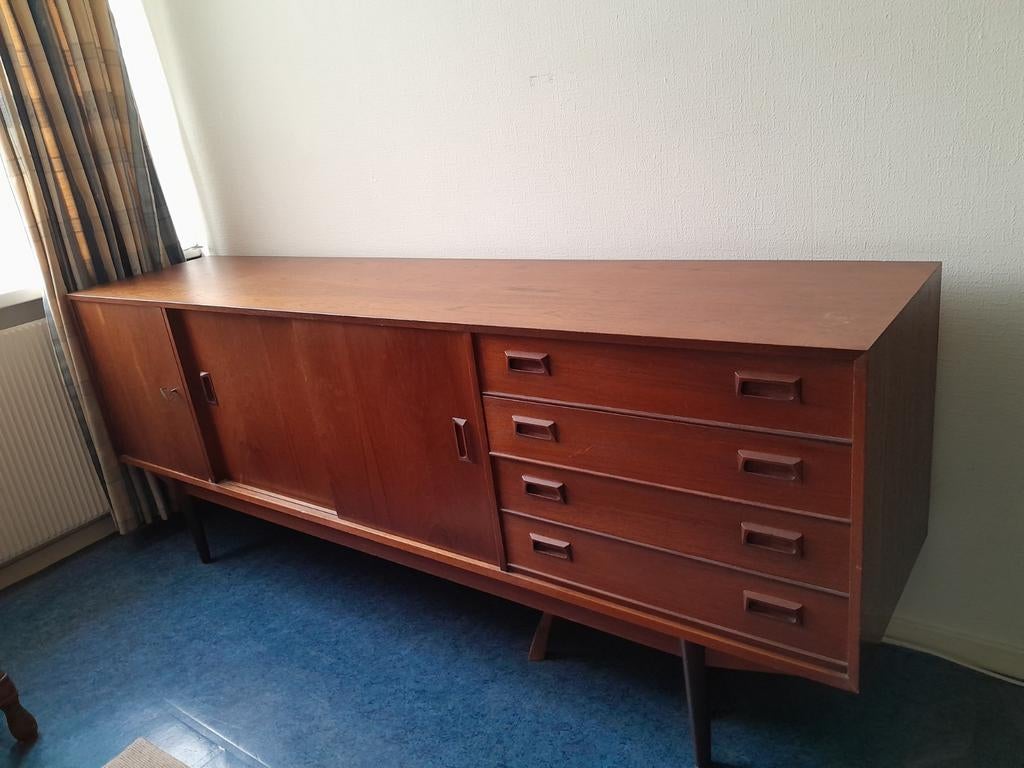 Teak dressoir low board, Jaren 60 vintage hout, Gebruikt, Met deur(en), Teakhout