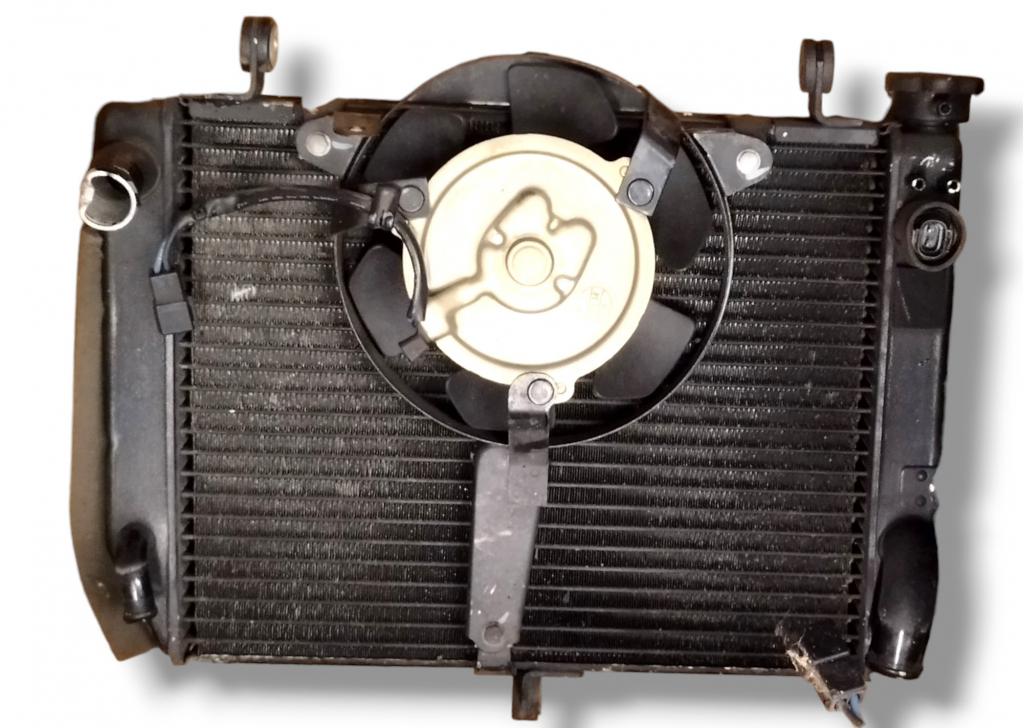 Radiateur Yamaha YZF R6 2001, Niet ingevuld, Gebruikt, Niet ingevuld, Ophalen of Verzenden