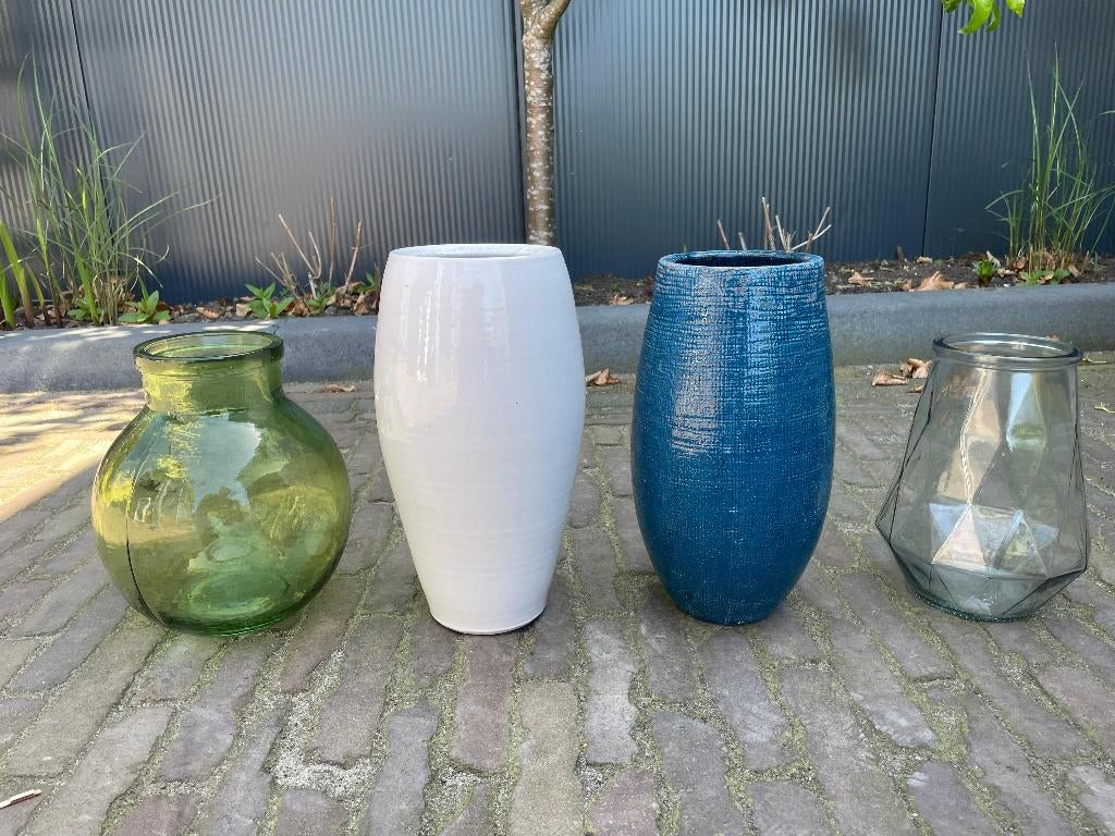 Vazen potten tuin woonaccessoires huis inrichting, Huis en Inrichting, Woonaccessoires | Vazen, Ophalen, Gebruikt, Overige kleuren