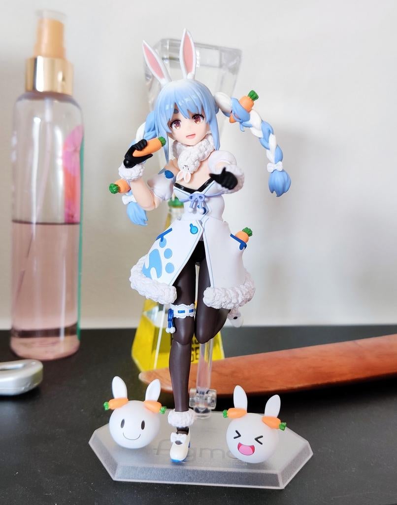 Hololive Usada Pekora bunny figma - anime figure, Ophalen of Verzenden, Zo goed als nieuw