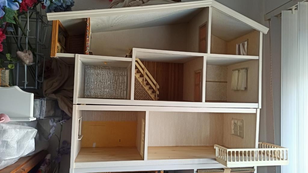 Poppenhuis /inrichtingen, Ophalen, Gebruikt, Poppenhuis