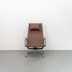 1x Vitra Eames EA 124 Fauteuil Bruin Leer - Chroom, Niet ingevuld, Niet ingevuld, 75 tot 100 cm, Ophalen of Verzenden