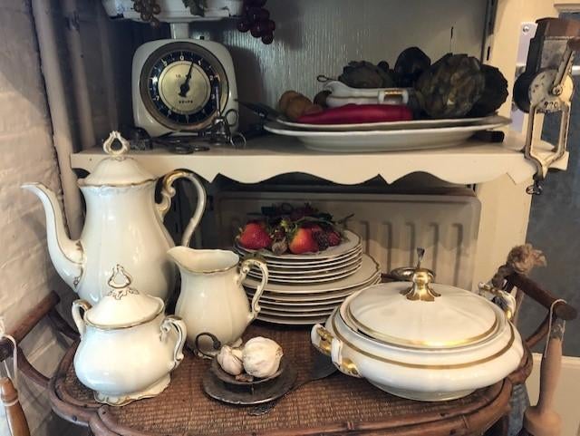 Bavaria brocant antiek barok gebroken wit servies gouden bie, Ophalen of Verzenden