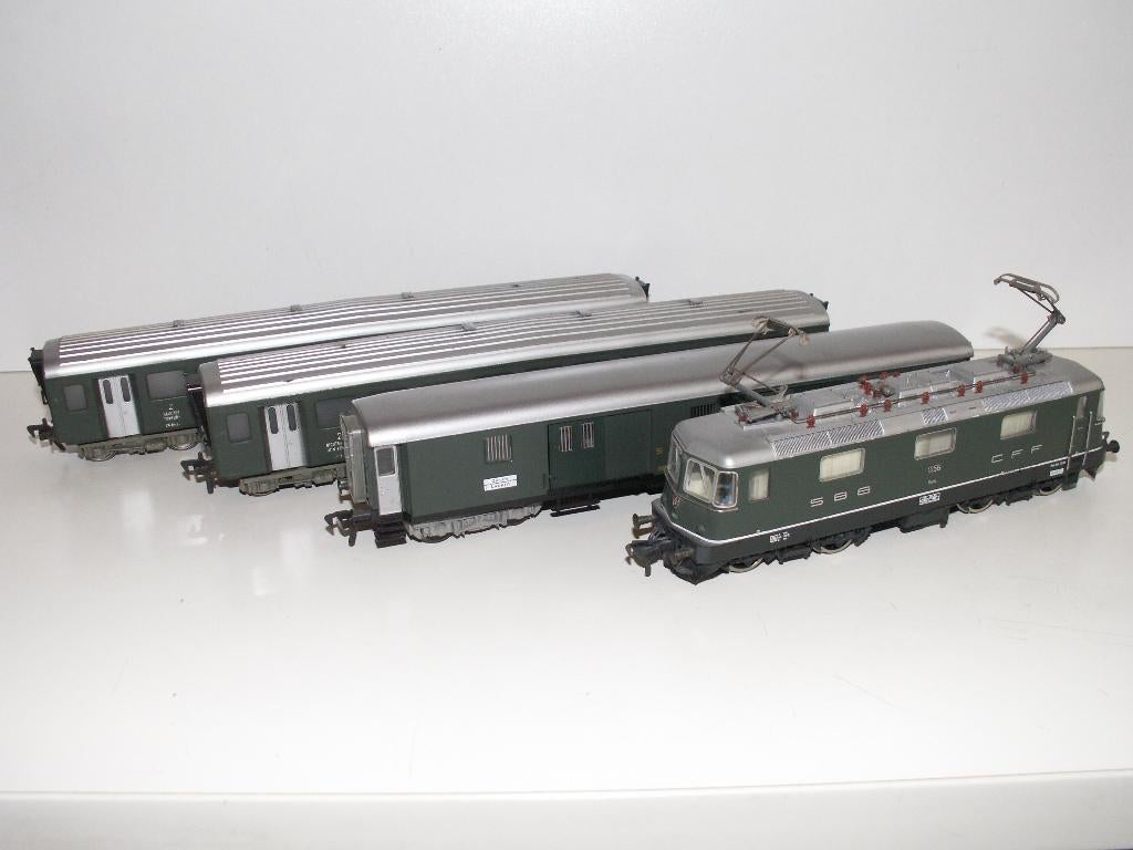 Fleischmann Loc's - Wagons - sets, Hobby en Vrije tijd, Gelijkstroom, Fleischmann, Ophalen of Verzenden, Analoog