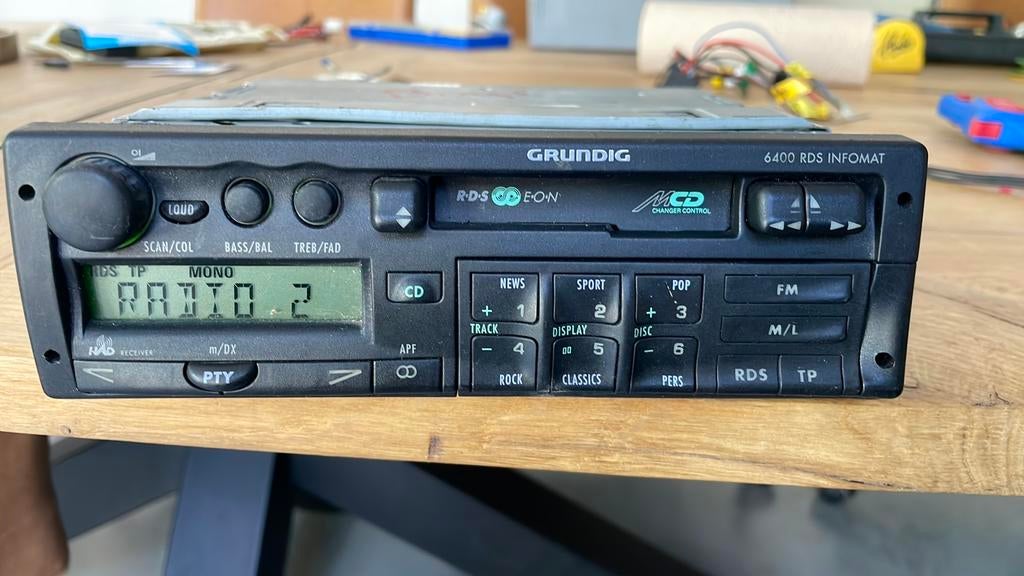 Grundig auto radio cassette, Ophalen of Verzenden, Zo goed als nieuw