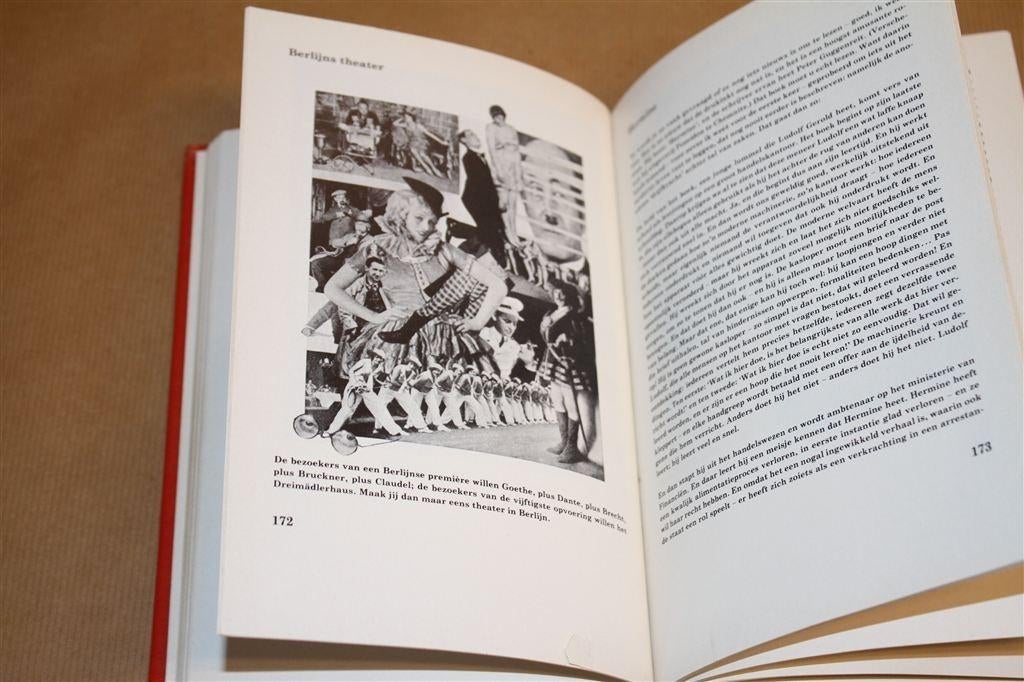 Deutschland, Deutschland über alles. Een satire. Tucholsky., Ophalen of Verzenden, Gelezen, Europa