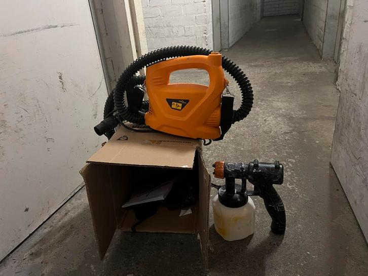 Verfspuiten te koop, Doe-het-zelf en Verbouw, Schildersmaterialen, Gebruikt, Verfspuit of Verfpomp, Ophalen of Verzenden