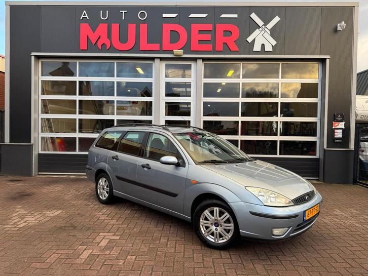 Ford FOCUS  WAGON 1.6 16V FUTURA / AIRCO / LEDER / AIRCO / T, Auto's, Ford, Bedrijf, Focus, ABS, Airbags, Airconditioning, Boordcomputer