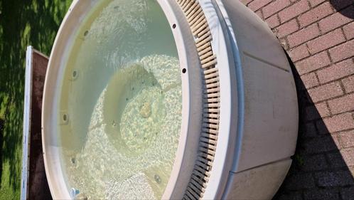 Sanspa jacuzzi / hottub, Tuin en Terras, Bubbelbaden en Hottubs, Gebruikt, Vast, Pomp, Ophalen