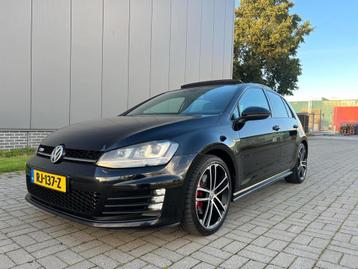 Volkswagen Golf 2.0 GTD DSG 2013 Zwart beschikbaar voor biedingen