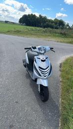 piaggio zip 4t brom, Fietsen en Brommers, Scooters | Piaggio, Ophalen, Zo goed als nieuw, Benzine, Zip