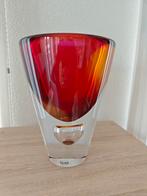 Rode glazen vaas, Huis en Inrichting, Woonaccessoires | Vazen, Ophalen, Minder dan 50 cm, Rood, Glas