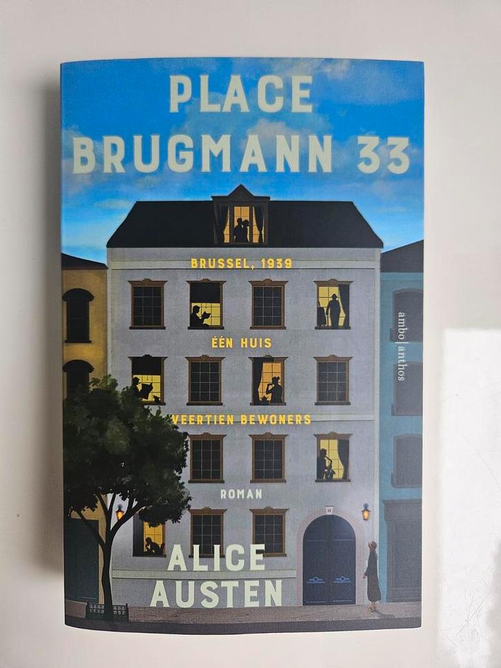 Place Brugmann 33 - Alice Austen (Nieuwstaat), Boeken, Romans, Zo goed als nieuw, Nederland, Ophalen of Verzenden