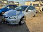 Opel Astra 1.3 CDTi Cosmo, Auto's, Voorwielaandrijving, Euro 5, Gebruikt, 680 kg