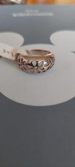 Opengewerkte zilveren ring van CASA, Sieraden, Tassen en Uiterlijk, Ringen, Verzenden, Nieuw, Kleiner dan 17, Dame
