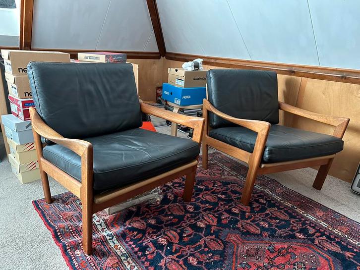 2 Prachtige Illum Wikkelso Leren Fauteul Stoelen Chair Stoel, Huis en Inrichting, Fauteuils, Zo goed als nieuw, Hout, Leer, Ophalen