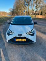 Toyota Aygo 1.0 VVT-i X-Fun | 2018 | 56.873 km | 1e eigenaar, Auto's, Voorwielaandrijving, Stof, Zwart, 4 stoelen