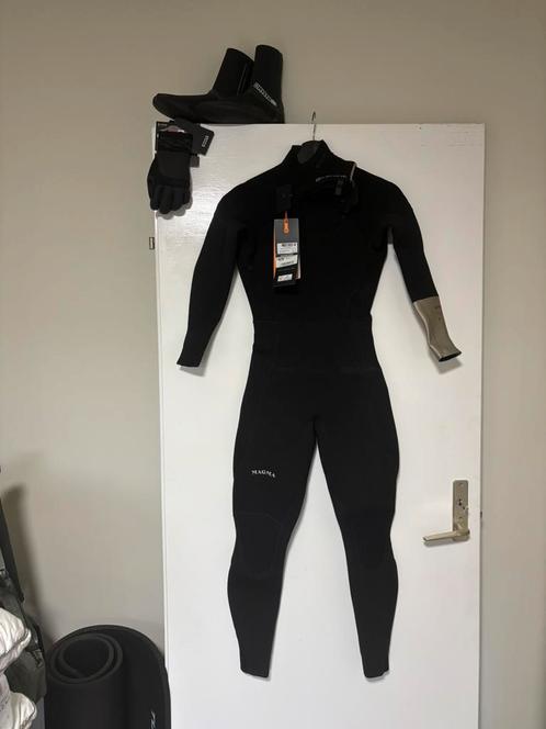 Wetsuit Manera Magma 5.4.3 + Mystic water- & handschoenen, Watersport en Boten, Watersportkleding, Nieuw, Wetsuit, Dame, Ophalen of Verzenden