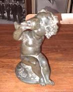 Antiek putto / cherubijn beeld 20 cm hoog is van echt brons, Antiek en Kunst, Antiek | Koper en Brons, Ophalen