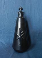 Zwarte aardewerk wijwaterkan Duits? ca. 1975-2000 h. 24 cm, Ophalen of Verzenden