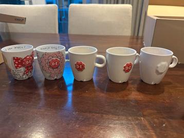 Douwe Egberts kopjes (5 stuks) beschikbaar voor biedingen