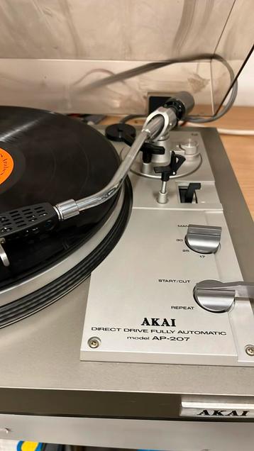 Akai ap-207 platenspeler beschikbaar voor biedingen