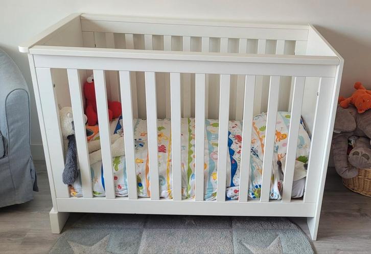 Ledikant inclusief matras en extra's!, Kinderen en Baby's, Babywiegjes en Ledikanten, Gebruikt, Ledikant, Ophalen