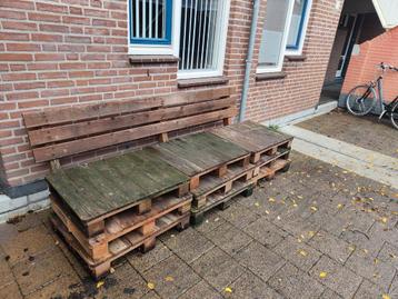 Gratis Palletbank - 9 Pallets + Rugleuning - Tuin beschikbaar voor biedingen