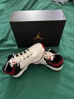 Jordan Max Aura 3 (GS) - Maat 36 - Nieuw!, Kleding | Heren, Schoenen, Ophalen of Verzenden, Nieuw, Wit, Sneakers of Gympen