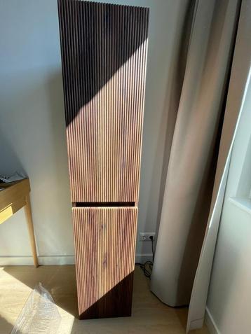 H&R hoog badkamermeubel