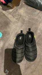 Ugg pantoffel maat 37, Ophalen of Verzenden, Zo goed als nieuw, Pantoffels of Sloffen
