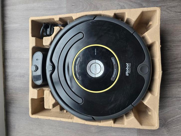 Irobot Roomba 650 met nieuwe accu, borstels, filter, wieltje, Witgoed en Apparatuur, Stofzuigers, Zo goed als nieuw, Robotstofzuiger