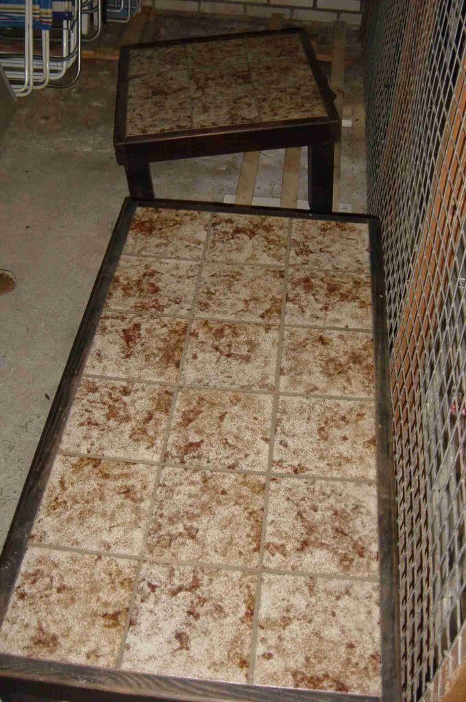 Salon en hoektafel (donker essen met ingelegde tegels), Ophalen, Gebruikt, 50 tot 100 cm, Minder dan 50 cm
