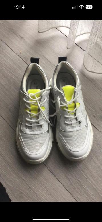 Trend one schoenen  beschikbaar voor biedingen