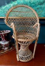 Vintage Rotan Poppenstoel - Decoratief, Verzamelen, Retro, Ophalen of Verzenden, Huis en Inrichting