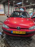 Peugeot 106 1.1 Sketch 2001 Rood, Auto's, Voorwielaandrijving, Zwart, 4 cilinders, 400 kg