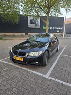 BMW 3-Serie 3.0 I 325 Coupe AUT 2011 Zwart, Auto's, Automaat, Achterwielaandrijving, 74 €/maand, Zwart