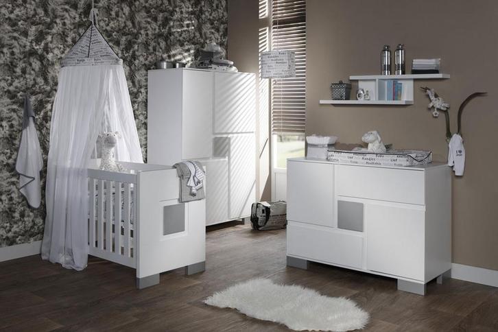 TWF Helsinki Baby Kamer, Huis en Inrichting, Kasten | Dressoirs, Zo goed als nieuw, 100 tot 150 cm, 50 tot 75 cm, Met lade(s)