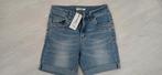 Nieuwe korte jeans jewelly mt xs/34, Kleding | Dames, Spijkerbroeken en Jeans, Ophalen of Verzenden, Nieuw, Blauw, W27 (confectie 34) of kleiner