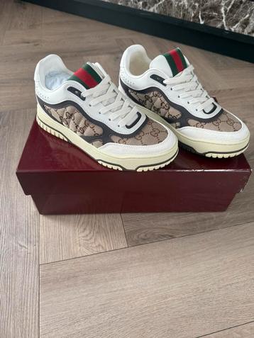Gucci sneakers  beschikbaar voor biedingen