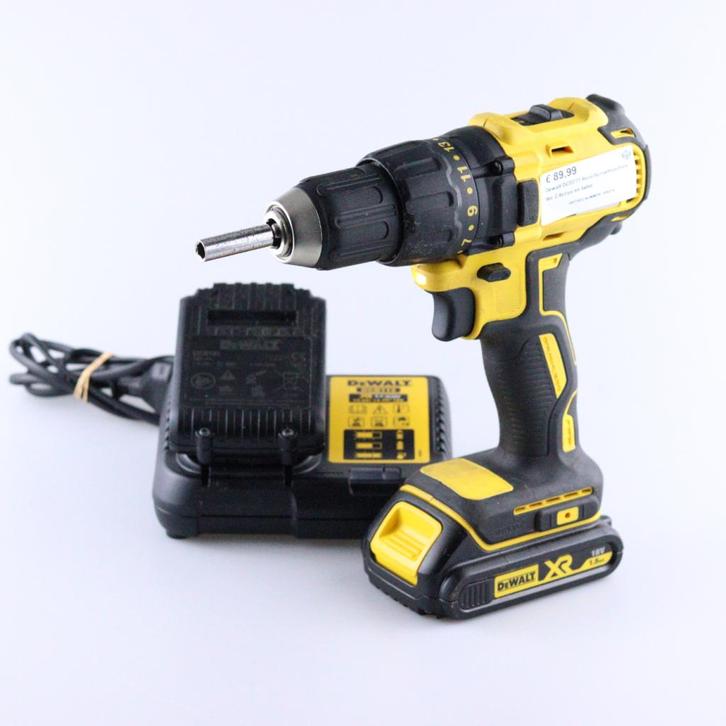 Dewalt DCD777 Boor/Scroefmachine Inc 2 Accus en lader, Doe-het-zelf en Verbouw, Gereedschap | Boormachines, Zo goed als nieuw