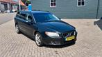 Volvo V70 2.4 D AUT 2010 Grijs, 15 km/l, 1800 kg, 179 €/maand, Stationwagon