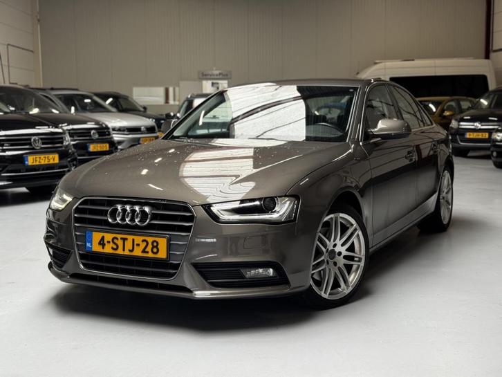 Audi A4 1.8 TFSIe Edition | Xenon | Trekhaak | Sportstoelen, Auto's, Audi, Bedrijf, A4, ABS, Adaptieve lichten, Airbags, Airconditioning