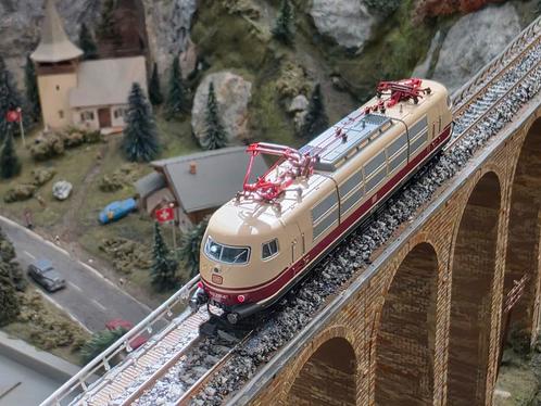 Minitrix 16345 BR 103 - DCC Sound, schakelbare pantograven, Hobby en Vrije tijd, Modeltreinen | N-Spoor, Zo goed als nieuw, Locomotief
