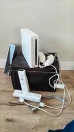 Nintendo Wii Compleet met Balance Board, Spelcomputers en Games, Spelcomputers | Nintendo Wii, Ophalen of Verzenden, Gebruikt