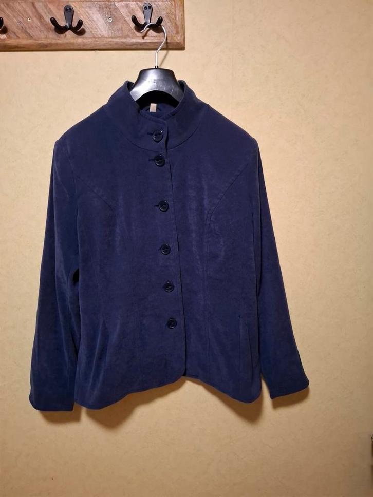 Y2K blauw suède-look blazer jasje Kingfield maat 42, Kleding | Dames, Jasjes, Kostuums en Pakken, Zo goed als nieuw, Jasje, Maat 42/44 (L)