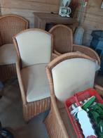 4 rieten stoeltjes met tafeltje......, Huis en Inrichting, Stoelen, Ophalen, Gebruikt, Bruin