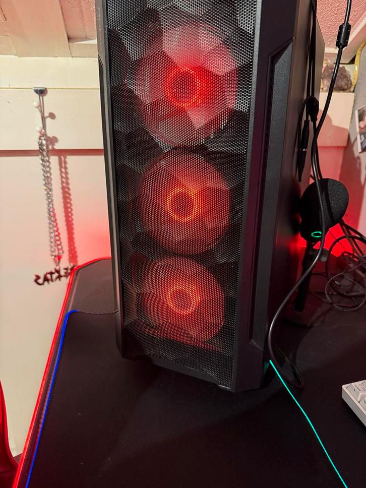 Gaming PC - i5 10400F, GTX 1650, 16GB RAM, 512GB SSD, Computers en Software, Desktop Pc's, Gebruikt, 4 Ghz of meer, SSD, 16 GB