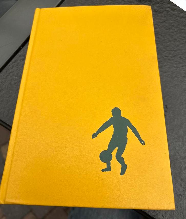 Europa Cup '70-'71 - Hans Molenaar, Boeken, Sportboeken, Gelezen, Balsport, Ophalen of Verzenden